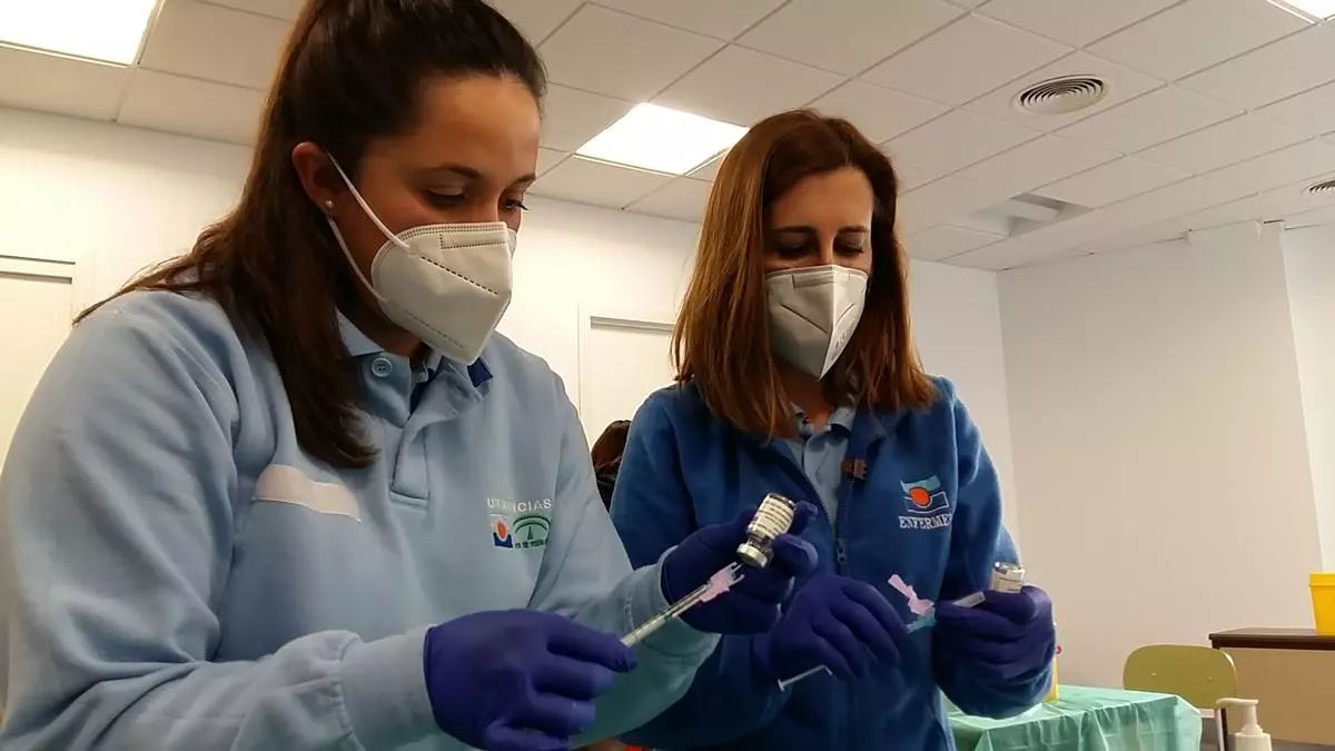 Investigan en Asturias la muerte de una mujer de 40 años que fue vacunada con AstraZeneca