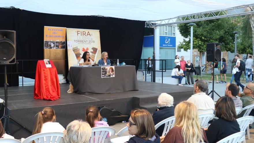 La literatura toma la plaza de la Unión Musical por la 47 Feria del Libro