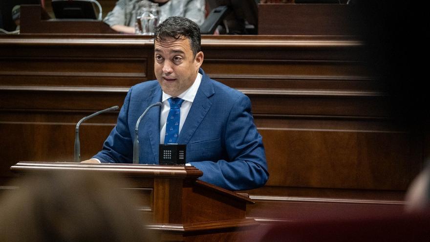 El PP reivindica una &quot;política limpia&quot; frente a la &quot;opacidad&quot; del gobierno de Torres