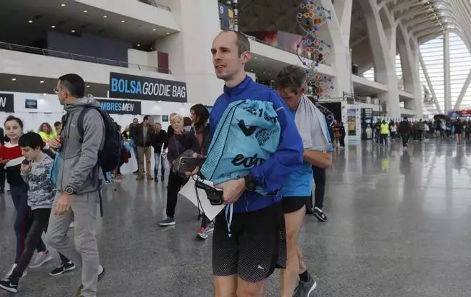 Búscate en la feria del corredor del Maratón Valencia Trinidad Alfonso