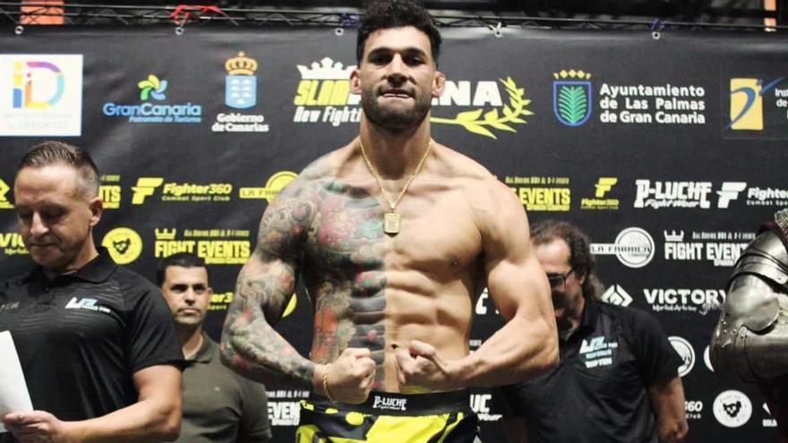 Alcorac Caballero se pone en manos de la promotora de boxeo EON Boxing