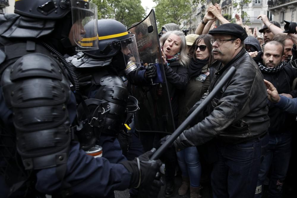 Protesta contra Macron en París