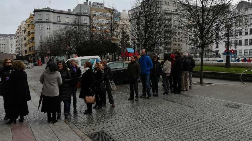 Colas en el registro civil de A Coruña durante la huelga de Justicia.