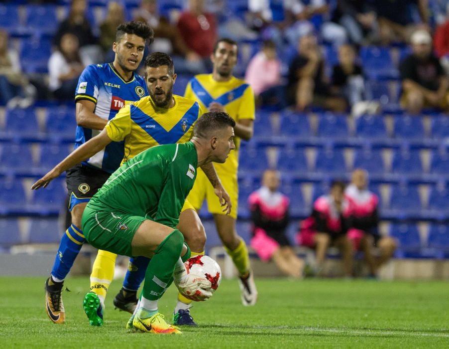 El Hércules regala otro empate en casa ante el Badalona por su nula ambición.