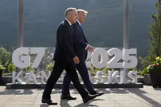 Trump anuncia un arancel del 35% a las importaciones de Canadá