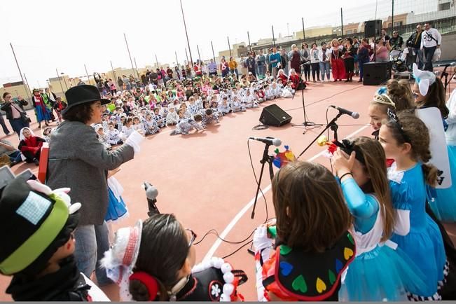 FUERTEVENTURA - PASACALLES INFANTIL DEL CARNAVAL DE PUERTO DEL ROSARIO 2017 - EN LA FOTO EL COLEGIO ceip francisco navarro artiles - Ayuntamiento de Puerto del Rosario- 24-02-17