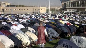 Una mare musulmana exigeix als tribunals el dret del seu fill a rebre religió islàmica en una escola catòlica