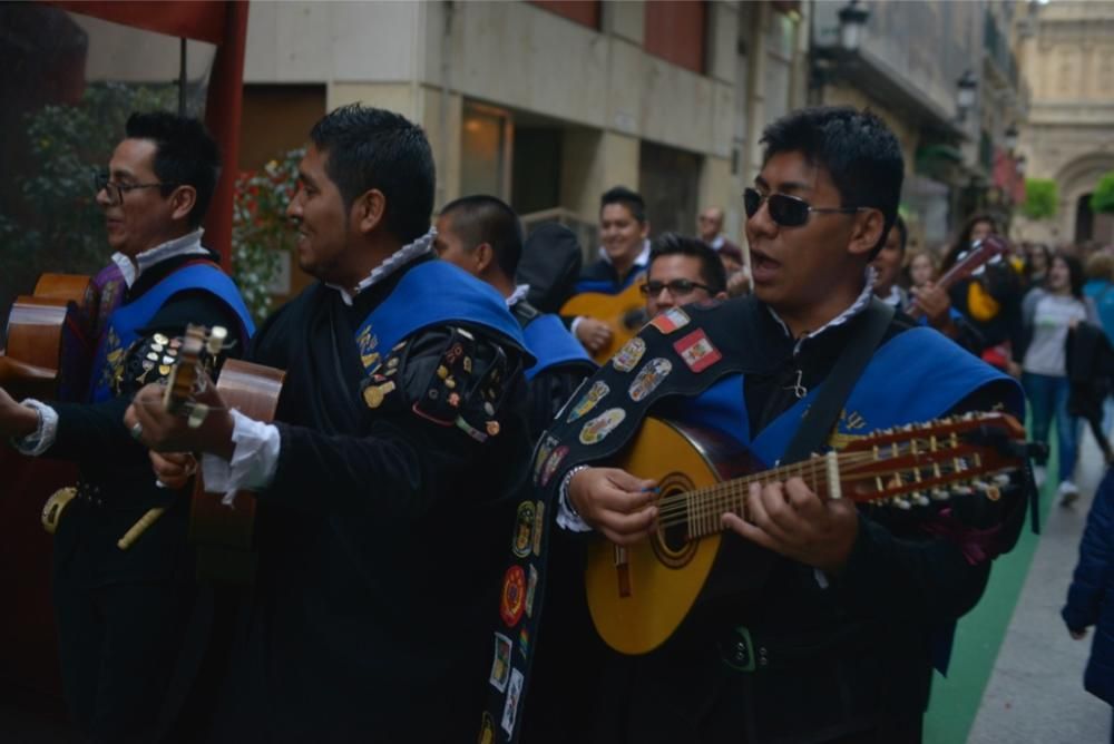 Desfile y certamen de tunas en Murcia