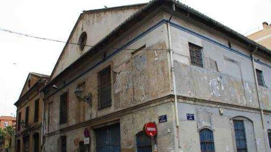 Una fábrica destinada a dotación se recalifica para uso hostelero y comercial