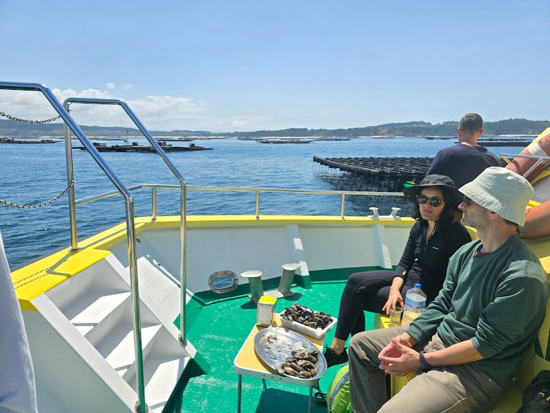 Así se disfruta de los catamaranes de O Grove.