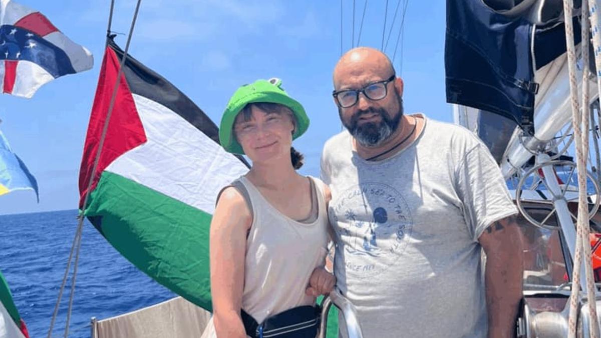 Sergio Toribio con Greta Thumberg en la Flotilla
