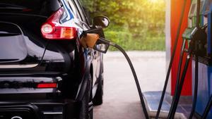 ¿Vuelves de vacaciones de Semana Santa? Si paras a repostar este es el precio de la gasolina hoy