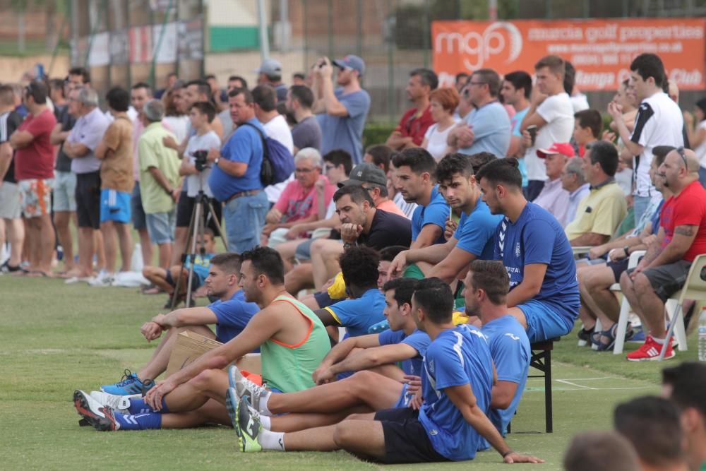 Partido de fútbol amistoso entre FC Cartagena y Mar Menor