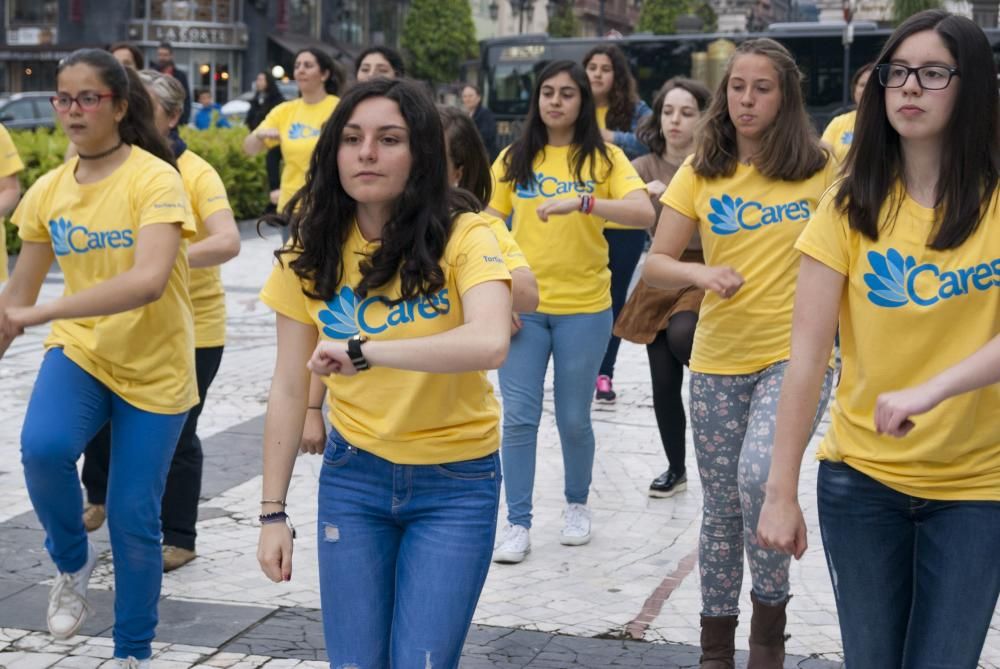 Flashmob para apoyar a la Asociación Galbán