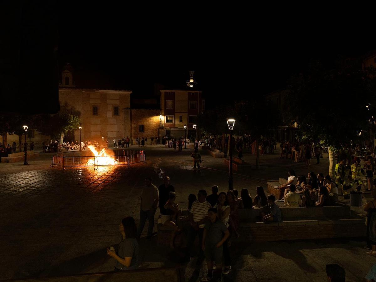 Una noche mágica en las hogueras de la noche de San Juan en Tagarabuena y Toro Una noche mágica en las hogueras de la noche de San Juan en Tagarabuena y Toro