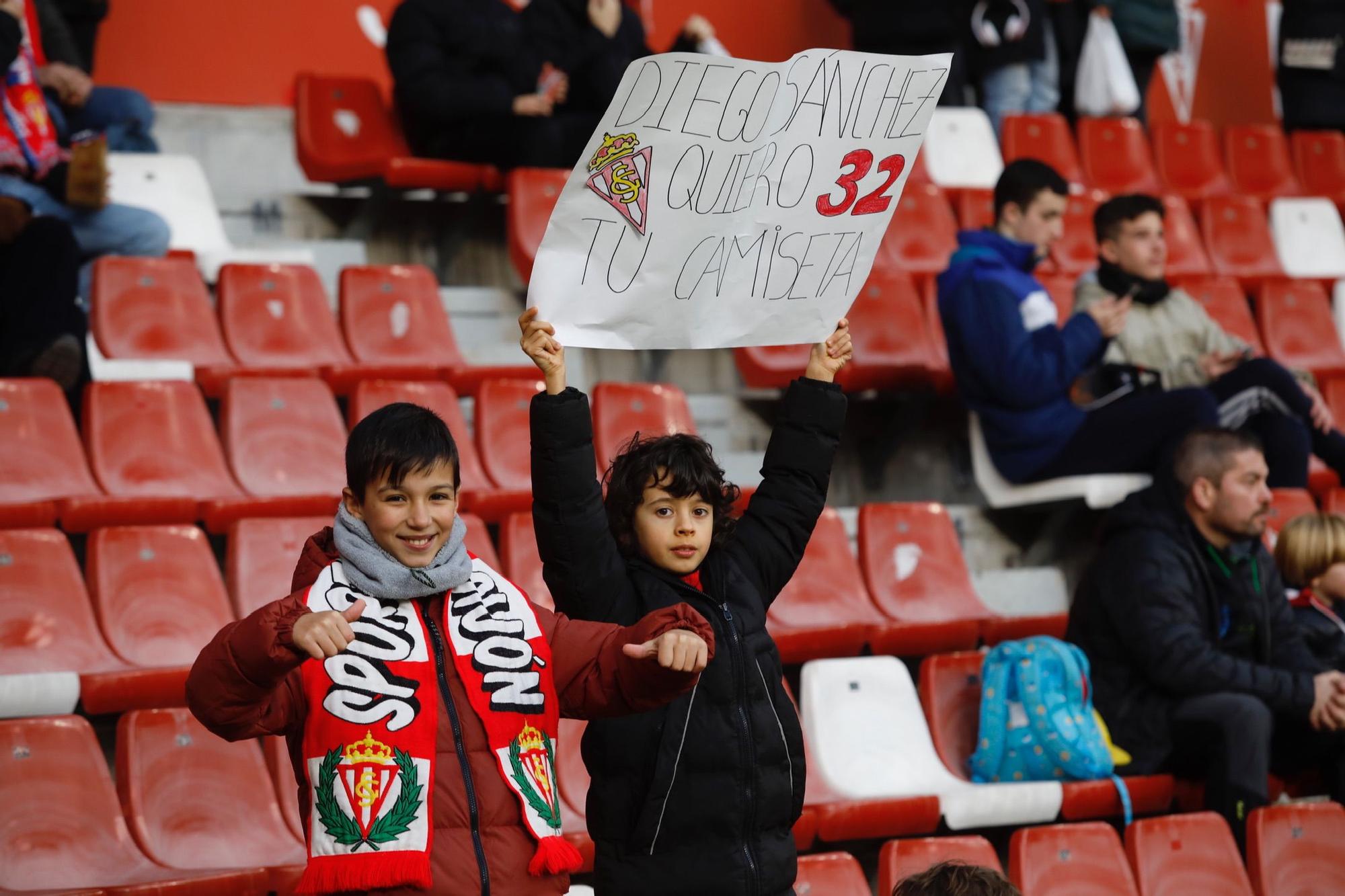 En imágenes: Así fue el Sporting-Málaga disputado en El Molinón