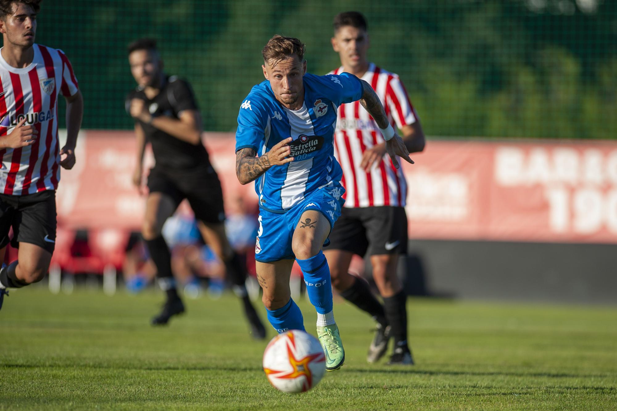 Las imágenes del debut del Deportivo en pretemporada, ante el Atlético Arteixo.