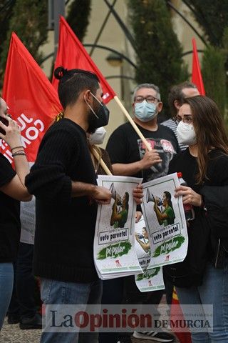 La Marea Verde toma Murcia en contra de un Gobierno con los expulsados de Vox