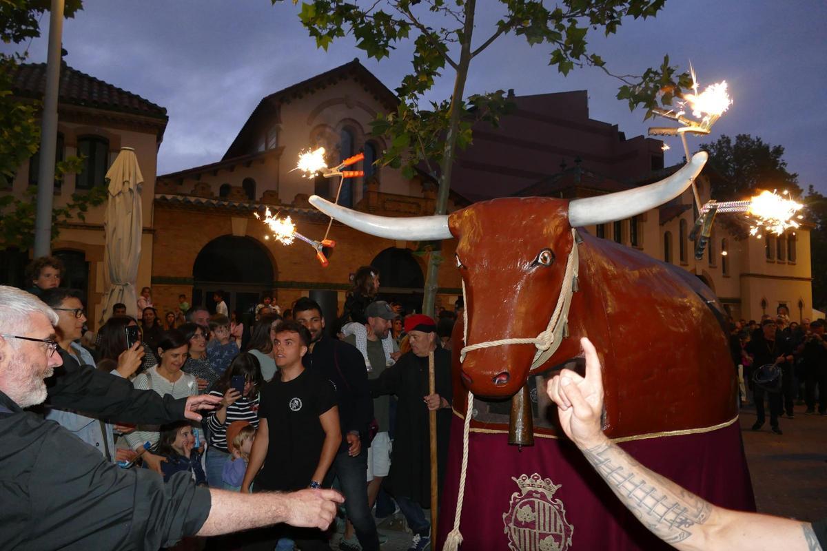 EN IMATGES | La Nit de la Cebeta més multitudinària engresca grans i petits