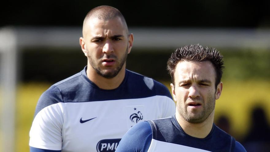 Karim Benzema y Mathieu Valbuena, en 2015.