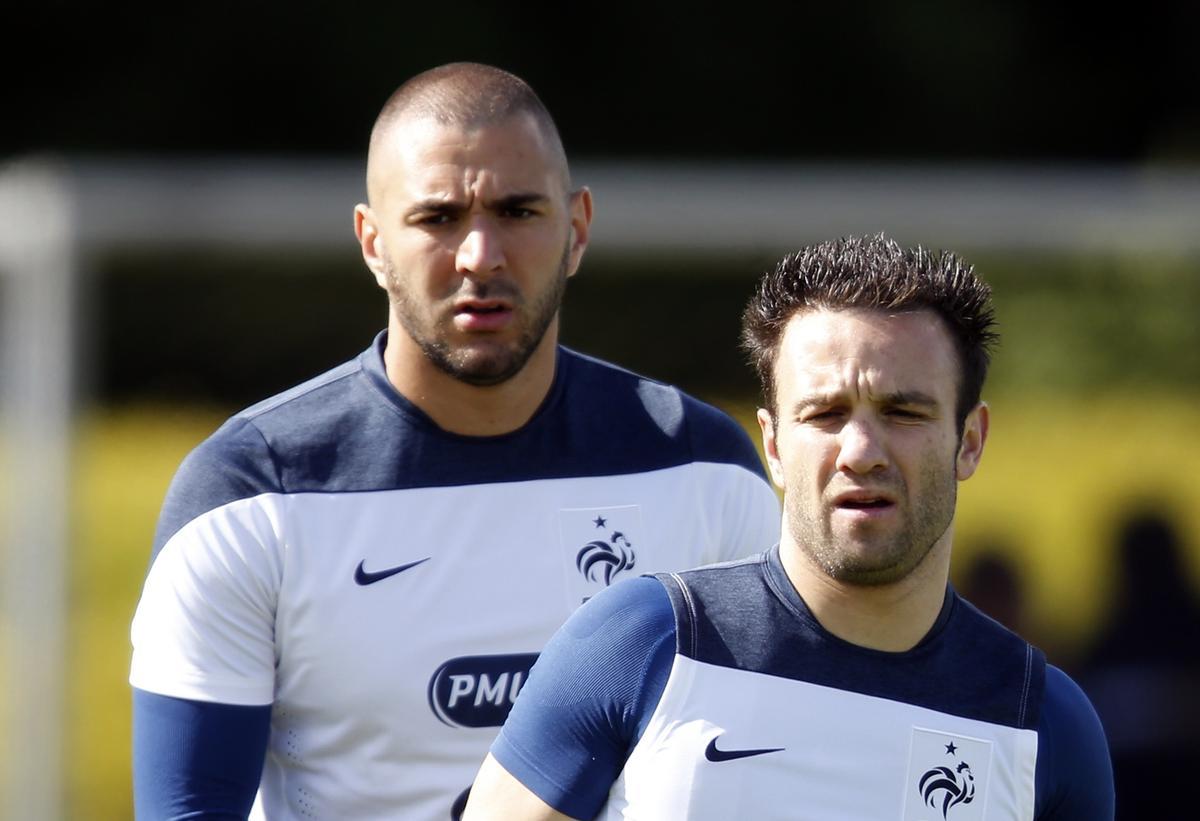 Karim Benzema y Mathieu Valbuena, en 2015.