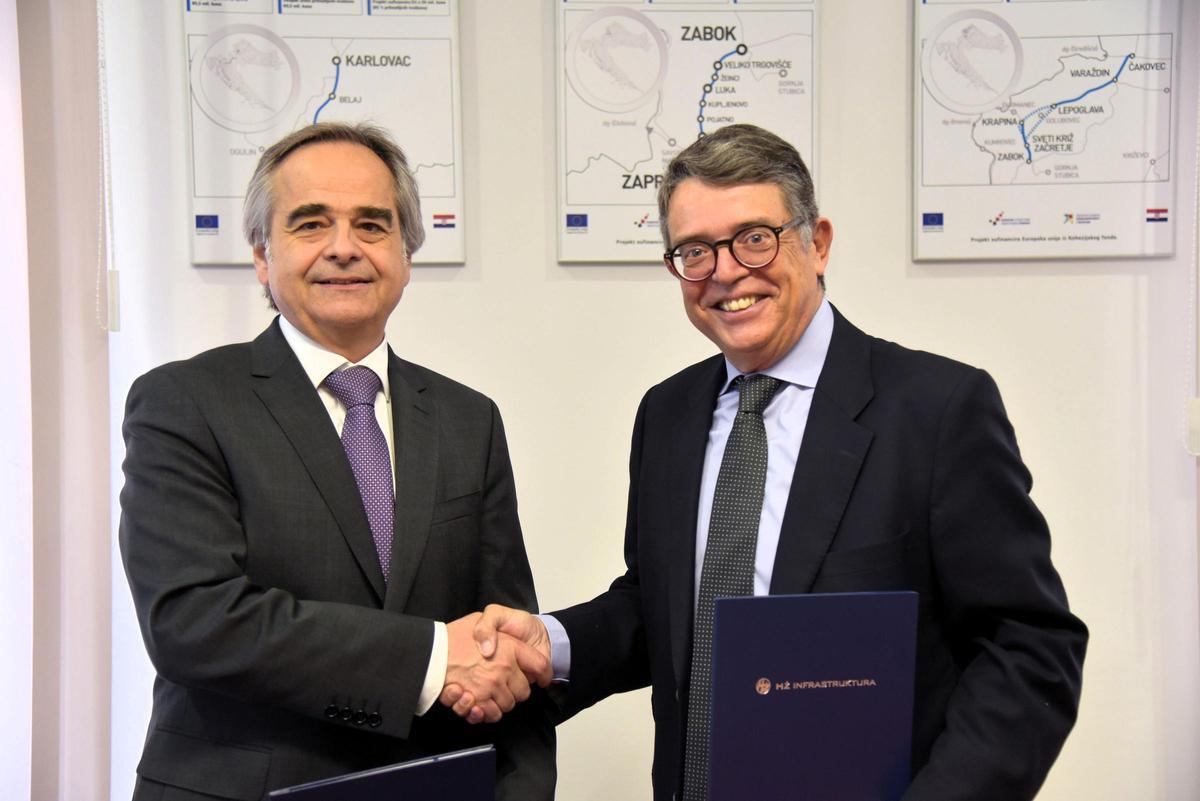 El presidente del Consejo de Administración de HŽ Infrastruktura, Damir Lončarić, y el director de Contratación de COMSA Corporación, Pedro Miguel Rivero Moya
