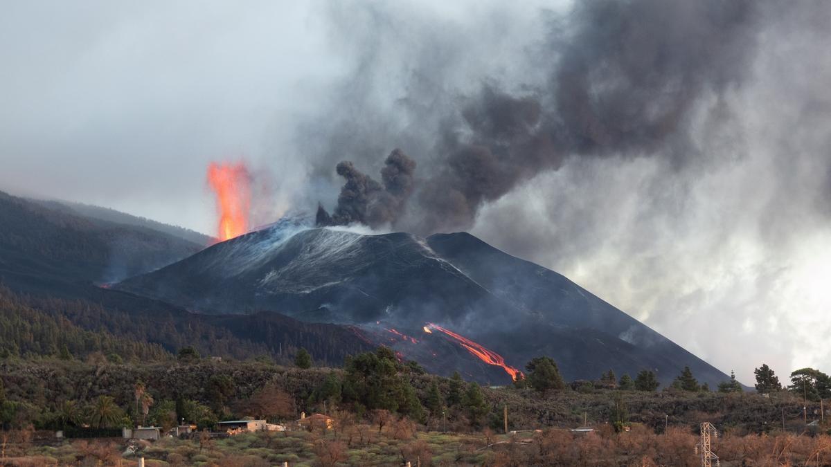 La erupción de La Palma ha retomado su actividad estromboliana