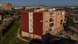 Edificios del barrio de Terra Nostra que se verían afectados por el desarrollo urbanístico relacionado con la construcción del nuevo hospital del Vallès, que prevé la creación de nuevas viviendas en la zona