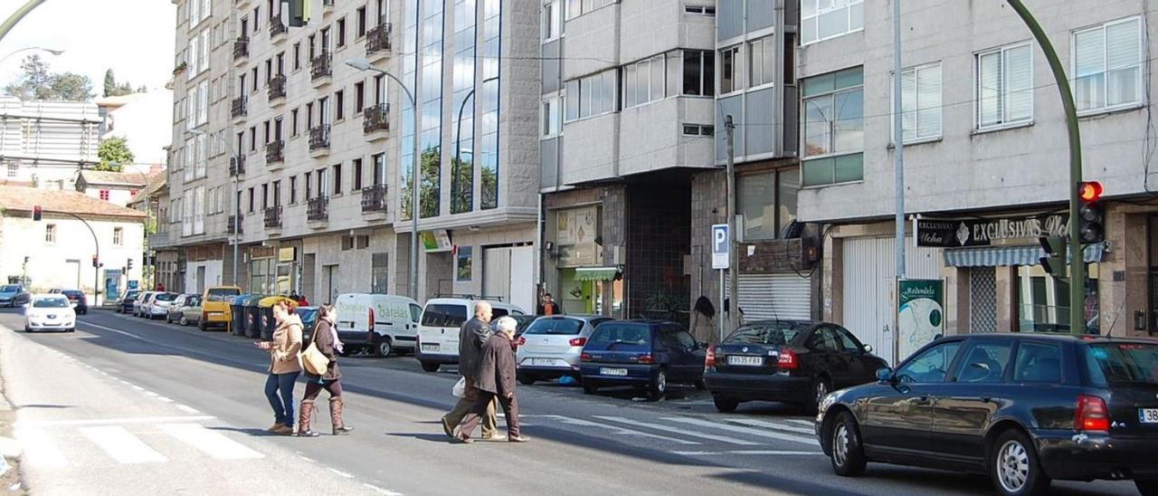 Tramo de la Avenida de Santa Mariña de Redondela que será humanizado.  // A.P.