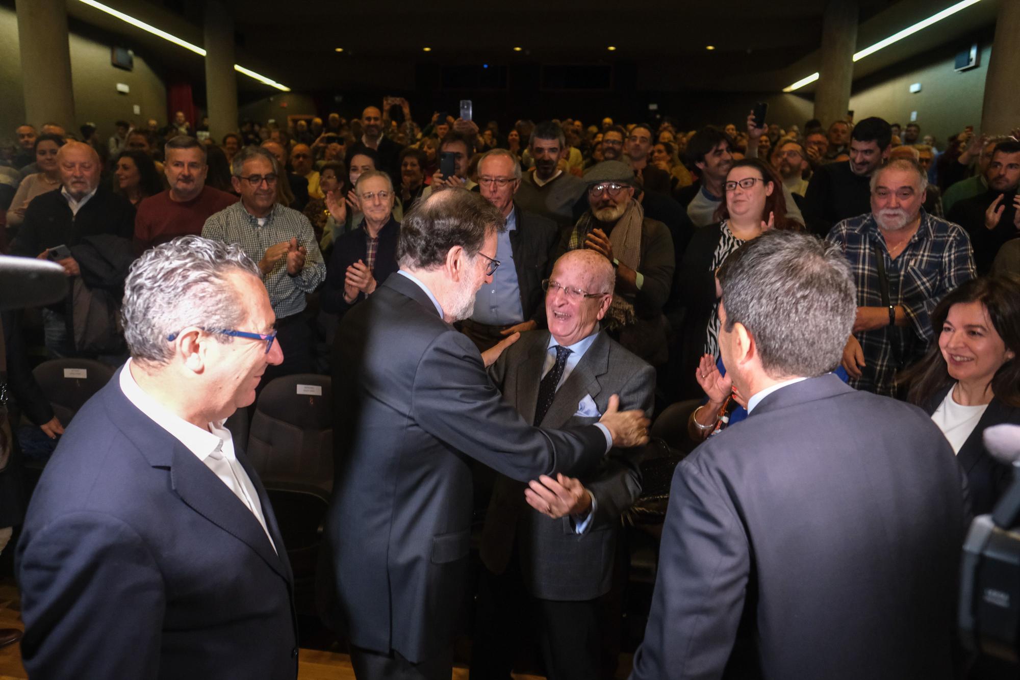 El expresidente Mariano Rajoy visita Villena con motivo del acto de presentación del nuevo candidato a la alcaldía Miguel Ángel Salguero