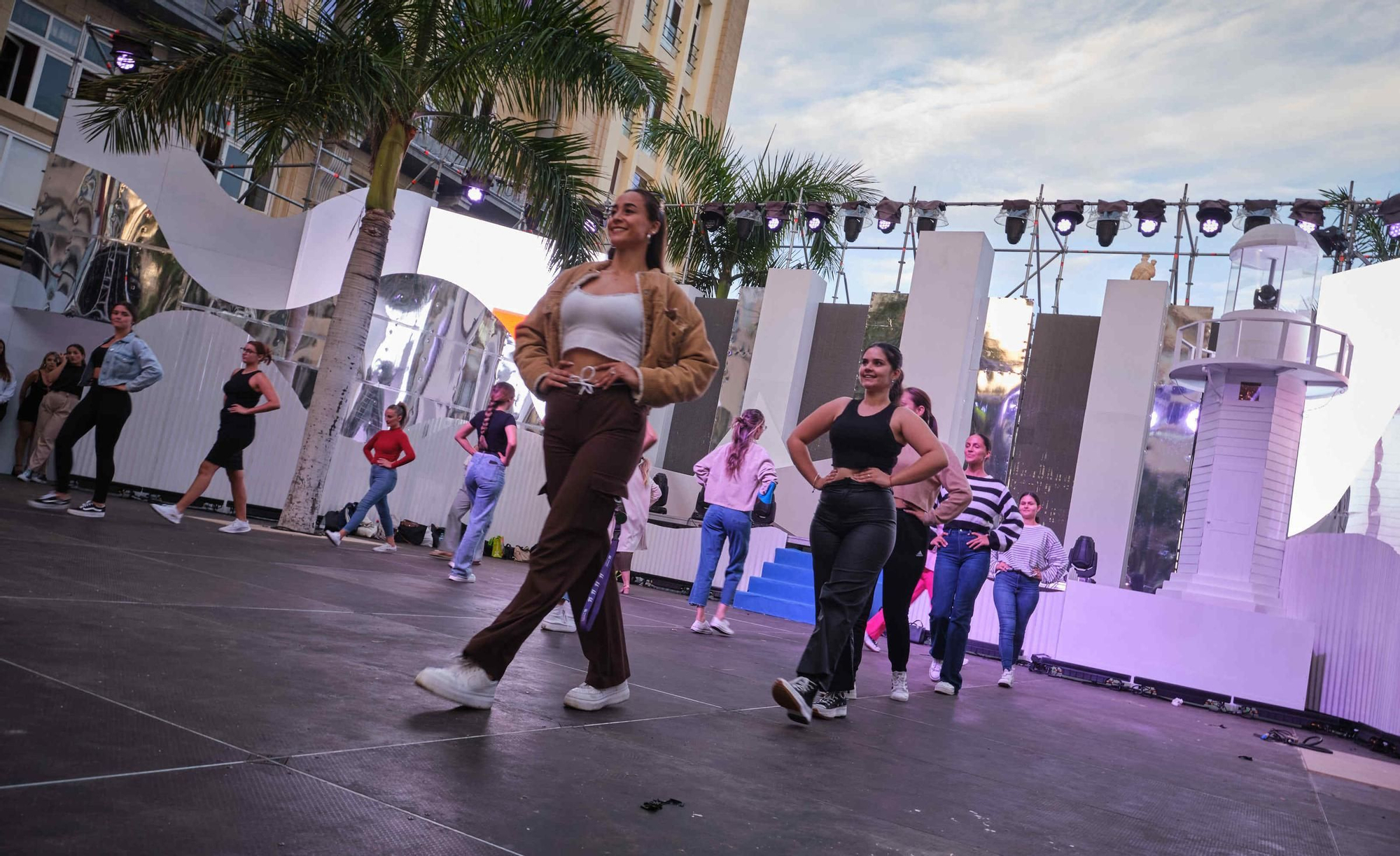 Ensayo de la gala de elección de la reina de las Fiestas de Mayo de Santa Cruz