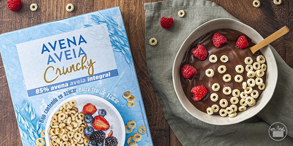 Receta: Avena Crunchy con yogur +Proteínas sabor chocolate y frambuesas.