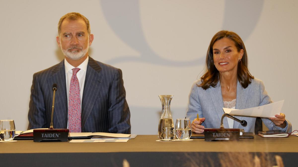 El encuentro de la reina Letizia y Marta Ortega VIDEO