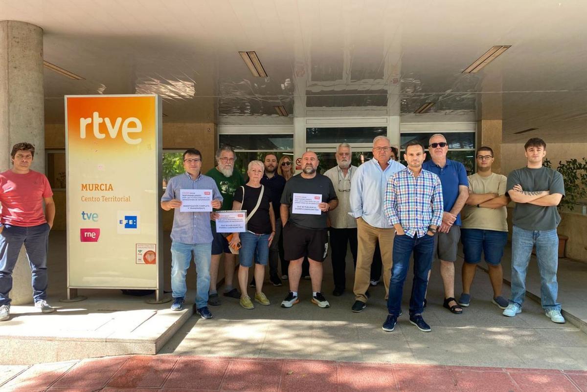 Protesta en la delegación de TVE en Murcia | EPE