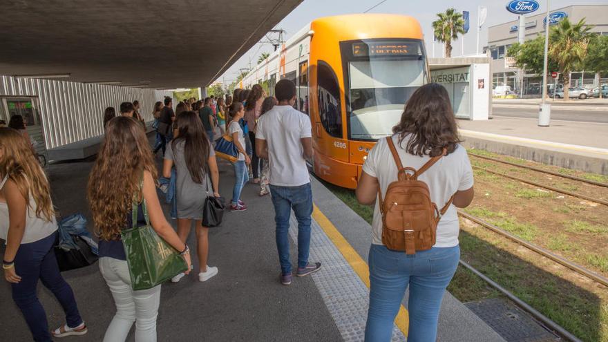 El TRAM de Alicante ampliará sus servicios durante las Hogueras de San Juan