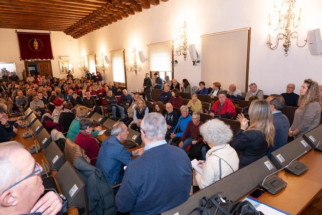 Galería | Así fue la reunión de la Diputación de Cáceres con las asociaciones de mayores