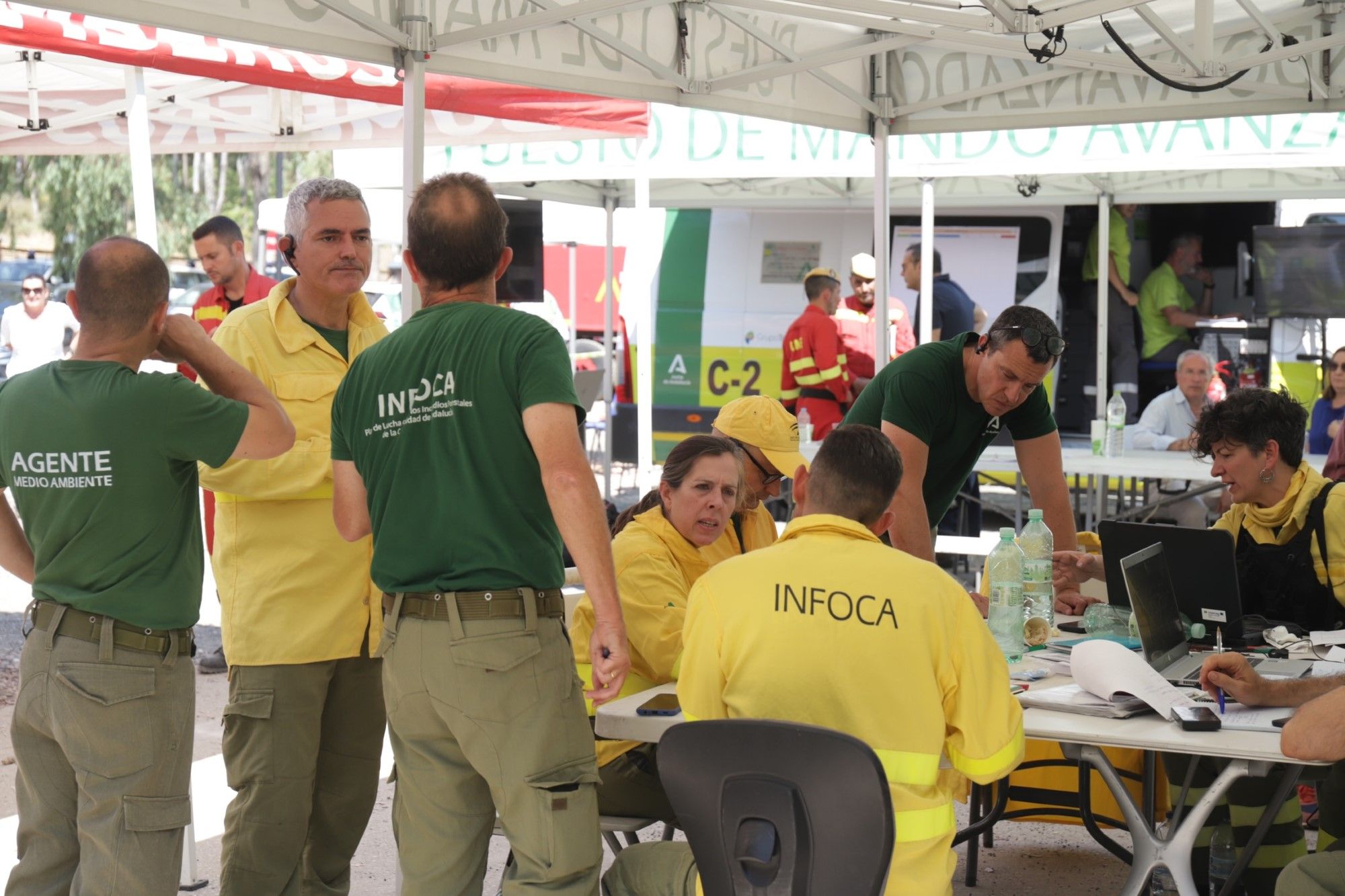 Los candidatos trasladan la campaña electoral al puesto de mando de Benahavís