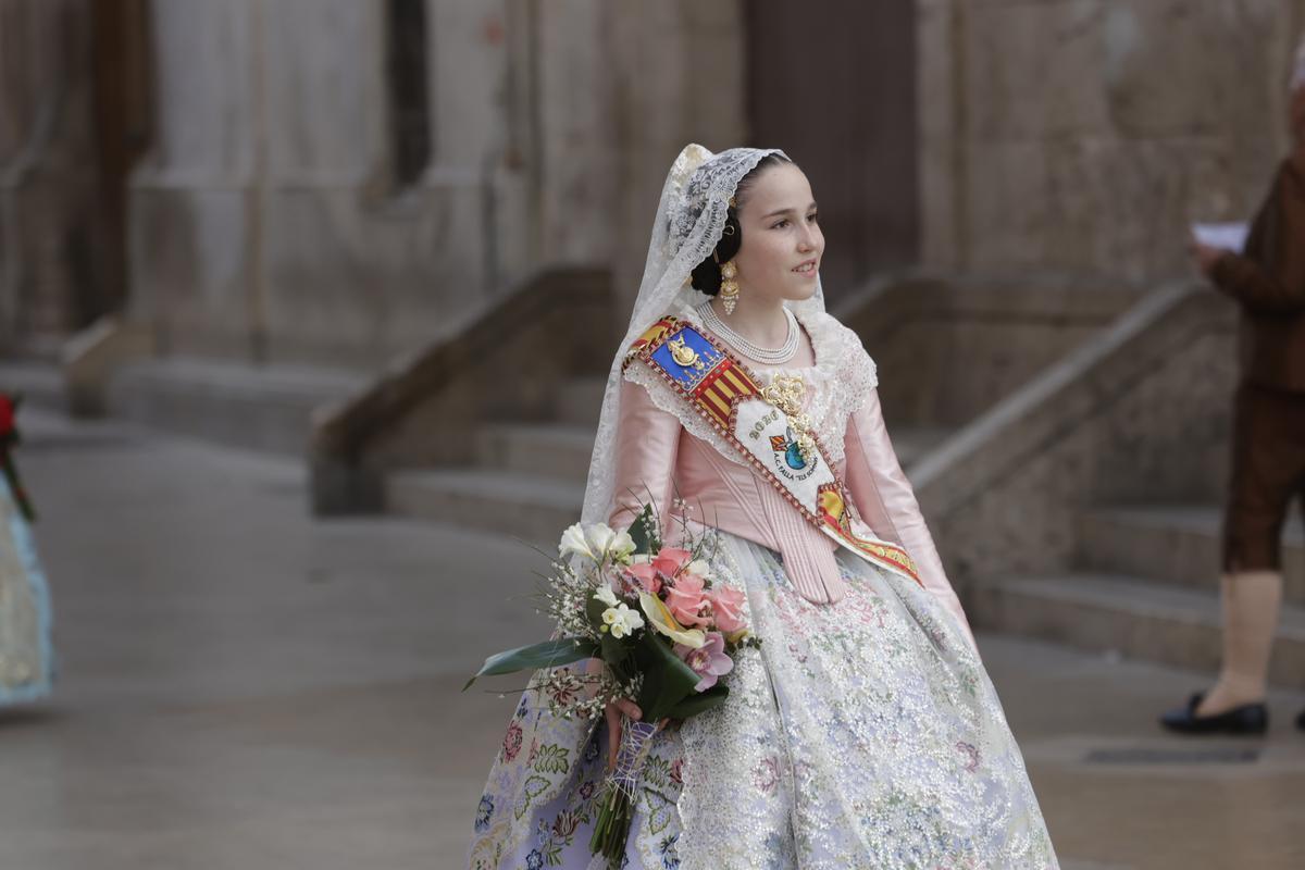 Todas las fotos de la ofrenda del 18 de marzo por la calle San Vicente hasta la 19:30 horas Todas las fotos de la ofrenda del 18 de marzo por la calle San Vicente hasta la 19:30 horas