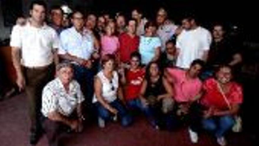 El Club Cultural Taurino se hermana con las peñas flamencas de Cáceres durante su fiesta campera