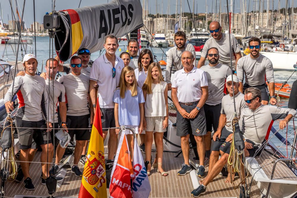 Los reyes y sus hijas en la Copa del Rey