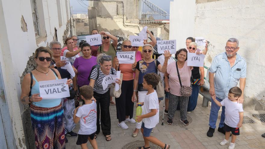 El tripartito rechaza la moción para cerrar el anillo del Risco y entregar la vivienda a una familia expropiada