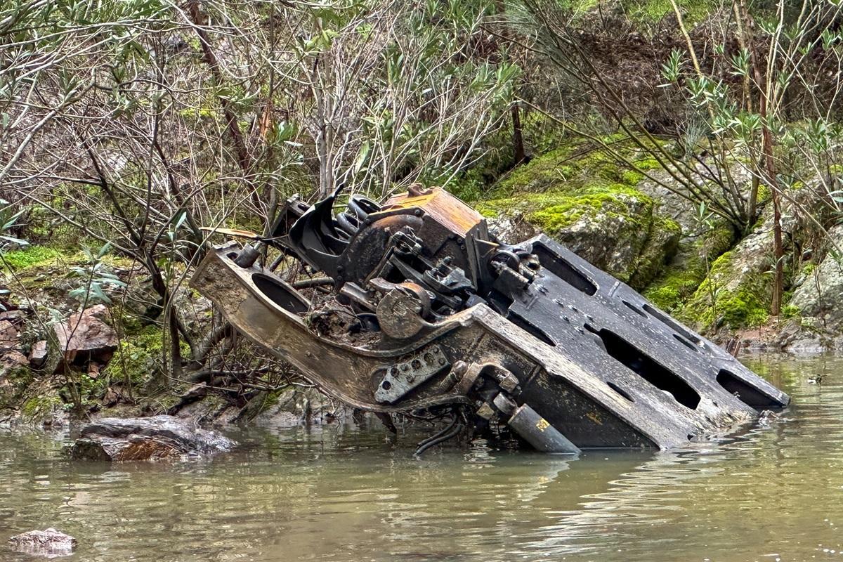 La pieza del eje de uno de los coches del tren Iryo que descarriló en Adamuz.