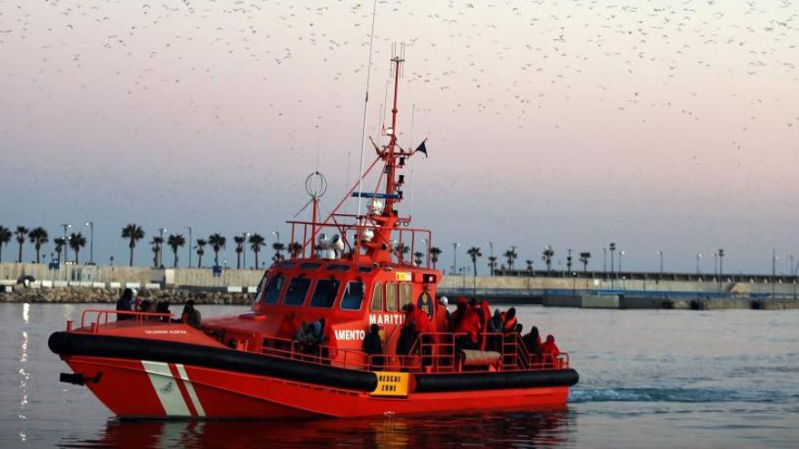 El buque de Salvamento Marítimo.