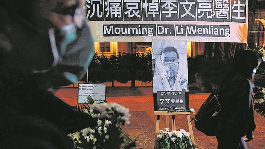 Indignación en China por la muerte del doctor reprobado por alertar del virus