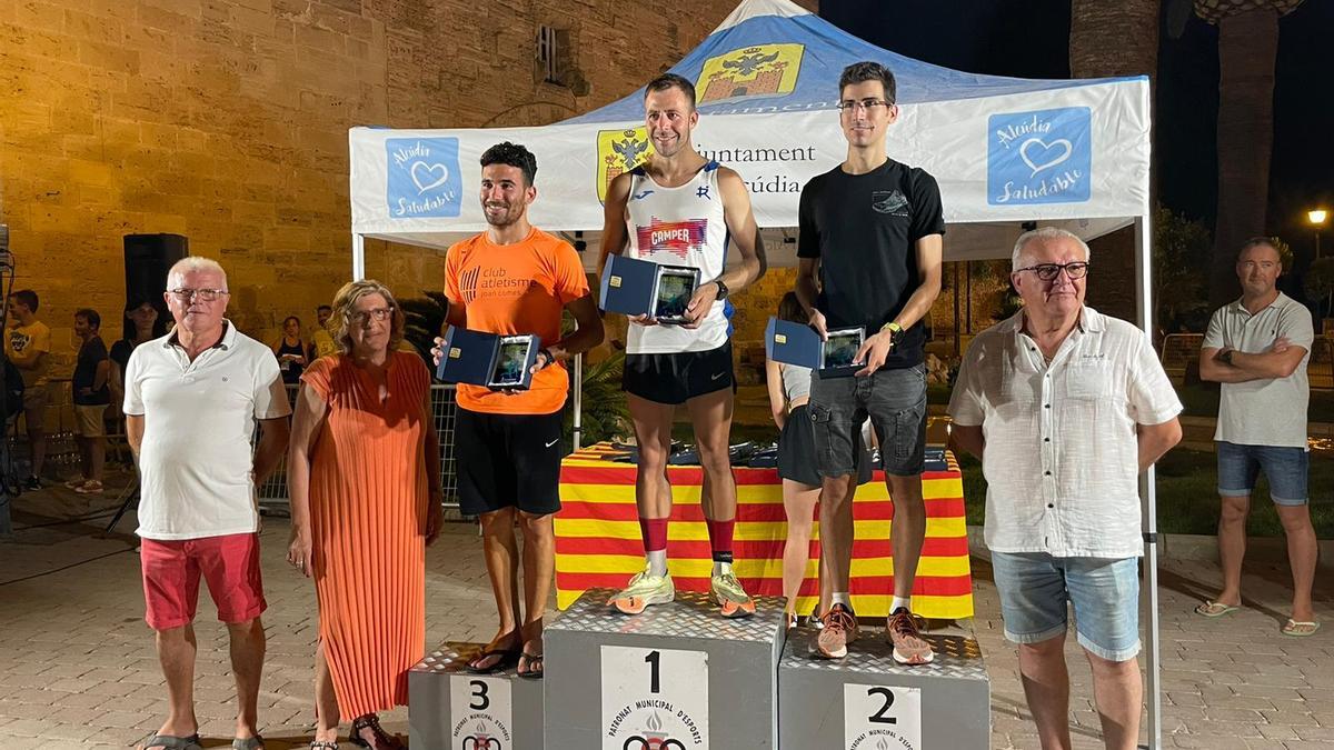 Primeros clasificados de la categoría masculina en Alcúdia