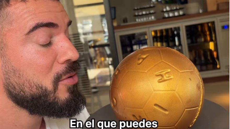 Así es el restaurante que Leo Messi ha abierto en Cádiz: tiene su propio Balón de Oro comestible