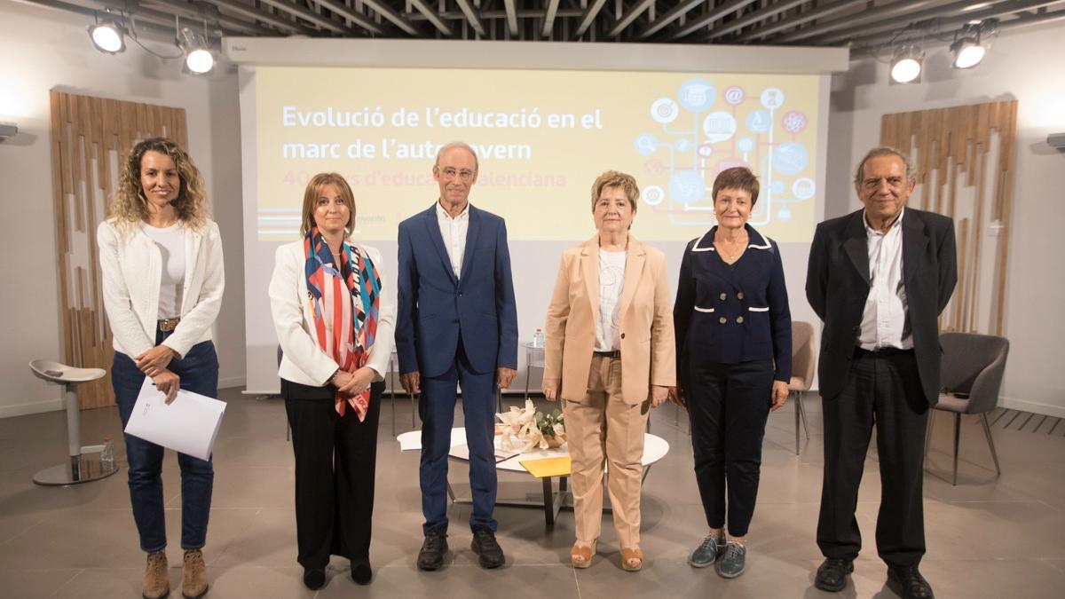 Debate sobre '40 anys d'Educació valenciana. Evolució de l'Educació en el marc de l'Autogovern'