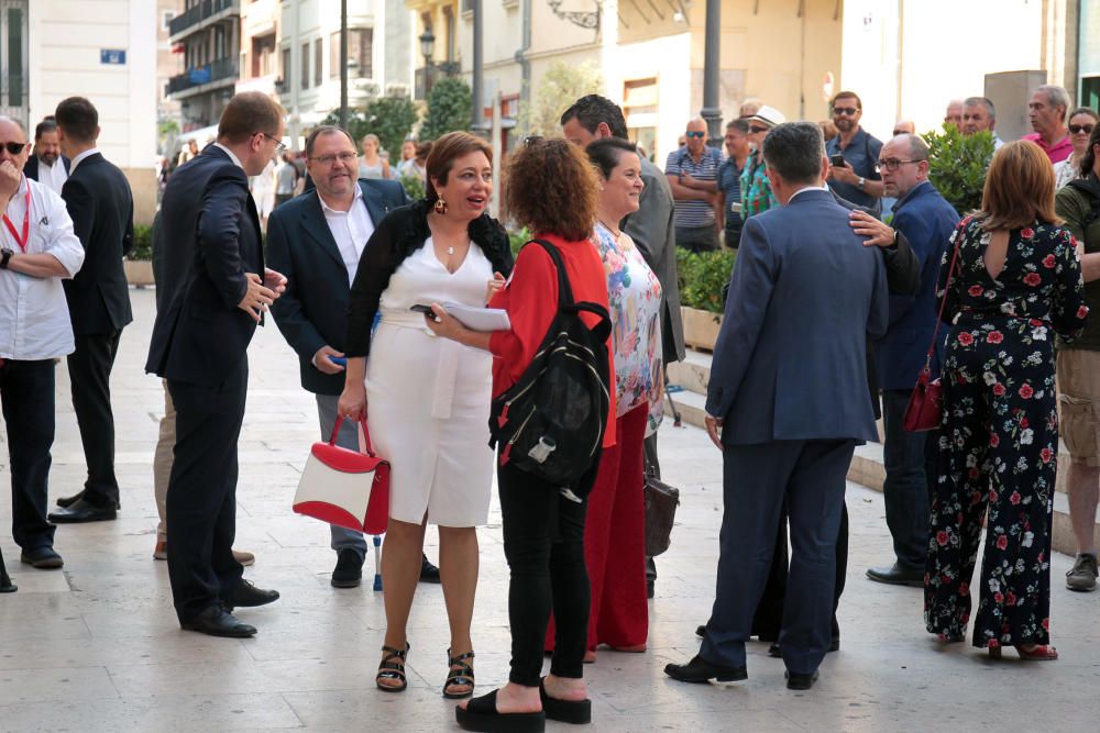 Recepción en la Generalitat tras la toma de posesión de Ximo Puig