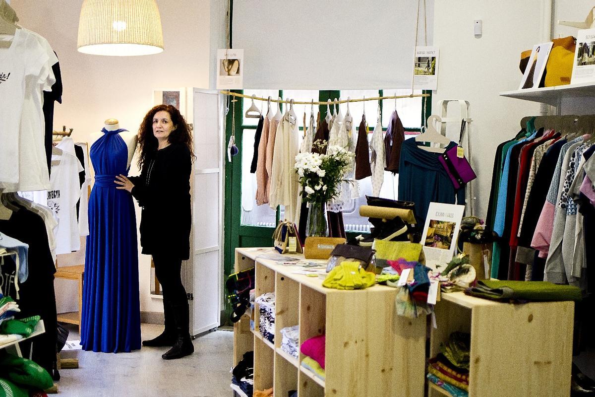 Paloma García, fundadora de The Circular Project, en su tienda en Madrid.