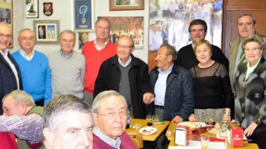 Los cargos honoríficos de la Venida de la Virgen, con los Amigos del Villalobos